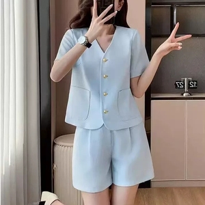 Conjunto de Traje Corto con Mangas Cortas <span class=keywords><strong>para</strong></span> Mujer, Atuendo de Verano con Chaqueta y Pantalones Cortos de Alta Gama, Conjunto de Dos Piezas - Product Image 1