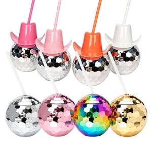 Gobelet Disco Ball 20oz en plastique dégradé pour fêtes, réceptions de mariage, célébrations, articles de boisson fantaisie - Product Image 1
