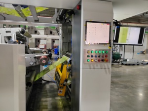 Máquina <span class=keywords><strong>de</strong></span> Impresión Rotograbado <span class=keywords><strong>de</strong></span> Alta Velocidad con Eje Electrónico Serie Allwell-Honor <span class=keywords><strong>de</strong></span> Registro Preciso - Product Image 6