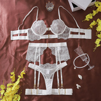 Ensemble de Lingerie Sexy pour Femme avec Broderie, Soutien-Gorge et Porte-Jarretelles en Dentelle – Lingerie Éblouissante 2026