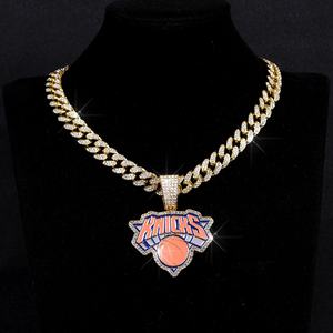 Buzlu Görünümlü NBA New York Knicks Takım Amblemi Takı Alaşım Altın Kaplama Yapay Elmaslı Takımlar Hayranları Kolye - Product Image 4