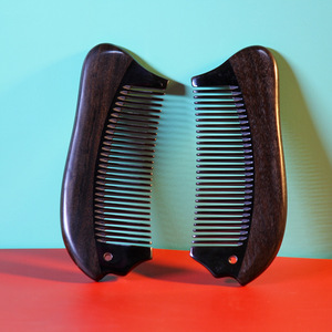 Peine con forma de pez de cuerno de vaca, 10-15Cm, para niños y mujeres, masaje, cuidado del cabello, uso doméstico - Product Image 4