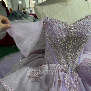 Vestido de Quinceañera Xss36 Vintage Lavanda Brillante, Largo hasta el Suelo, con Lentejuelas, Cuentas y Apliques de Encaje en los Hombros, para Fiesta de Noche o Gala - Product Image 2