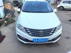 Baojun 310 2018 Usado, Sedán Turbo con Interior de Cuero Oscuro, Automático, Económico, de Gasolina - Product Image 3