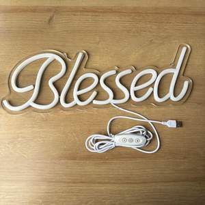 Enseigne néon personnalisée « Blessed » – Décoration murale, cadeaux de mariage, enseignes LED pour Thanksgiving, décoration murale à suspendre, cadeau de pendaison de crémaillère - Product Image 3
