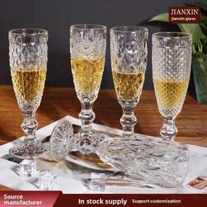 Diamante De Luxo Leve Gravado Cálice Criativo Moderno Cristal Vermelho Vidro De Vinho High-End Isolado para Ondulação De Água De Vidro De Champanhe - Product Image 2