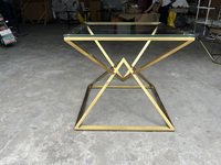 Table basse carrée moderne en verre, base géométrique en acier inoxydable poli de luxe, table centrale pour salon, table à thé