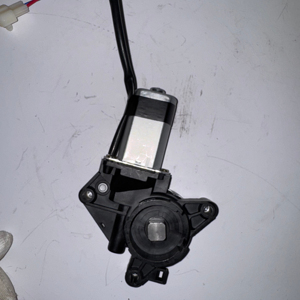 Piezas de automóviles, montaje de Motor de regulador de <span class=keywords><strong>Elevalunas</strong></span> eléctrico de vidrio trasero izquierdo MR135167 para <span class=keywords><strong>Mitsubishi</strong></span> <span class=keywords><strong>Montero</strong></span> - Product Image 3