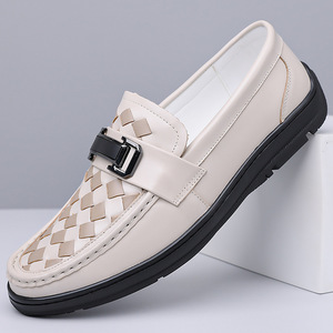 Mocassins en cuir véritable à bout rond, à enfiler, semelle souple en caoutchouc, boucle à carreaux, chaussures décontractées pour hommes toutes saisons - Product Image 1