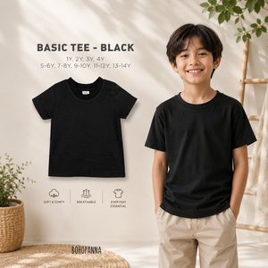 เสื้อยืดสีดำพื้นฐาน ผลิตจากผ้าเนื้อบางเบา สัมผัสนุ่มสบาย ให้ความสบายยาวนานสำหรับเด็กๆ ที่ชอบเคลื่อนไหวในทุกการผจญภัยประจำวัน - Product Image 3