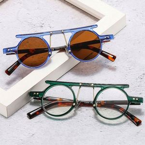 แว่นกันแดดทรงกลมเล็กสไตล์เรโทรพังก์ลายเสือดาวสีเขียวแบบกำหนดเองสำหรับผู้ชายและผู้หญิง - Product Image 1