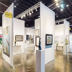 Panneaux d'exposition pour salon professionnel Izexpo, art mural, expositions muséales, stands d'exposition, séparateurs de stands, panneaux muraux, toile de fond en bois - Product Image 1