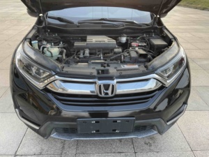 Honda <span class=keywords><strong>CR</strong></span>-<span class=keywords><strong>V</strong></span> <span class=keywords><strong>2017</strong></span> 240TURBO a Due Ruote Motrici, Edizione Fashion, 1.5T CVT, Trazione Anteriore, SUV Compatto Usato a Benzina - Product Image 6
