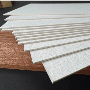 Papel Absorbente para Perfumes de Alta Absorción de 0.4MM - 1.6MM al Mejor Precio, para Pruebas de Fragancias y Etiquetas de Ropa - Product Image 4