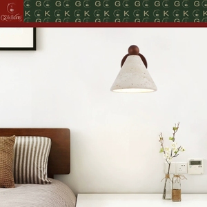 Applique murale de tête de lit GOLDKING beige en travertin, base en noyer, bouton en bois, éclairage encastré, fabrication directe OEM ODM - Product Image 5