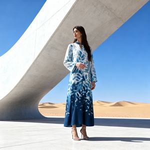 Abaya Elegante de Poliéster con Pedrería de Lujo para Mujeres Musulmanas, Venta al por Mayor, Proveedor Personalizado de Dubái, Medio Oriente - Product Image 2