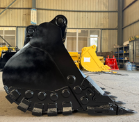 Bucket Excavator RSBM CAT 320D Lebar 1300mm dengan 5 Batang Pelindung Interior yang Dapat Diganti dan Diperkuat