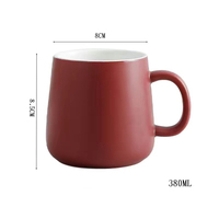Vente en gros de tasses à eau en porcelaine mate vert foncé de 380 ml, tasses à café en céramique à grande capacité avec logo personnalisé imprimé, compatibles lave-vaisselle et micro-ondes