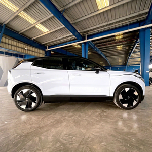 Vente flash pour le Volvo EX30 Pus SUV 2024 avec sièges en cuir, prêt à être expédié dans le monde entier - Product Image 1