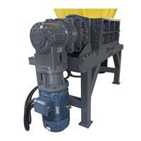 Déchiqueteur double en plastique TerruMash haute productivité et efficace pour le recyclage des déchets électroniques, moteur à boîte de vitesses double axe 60KW