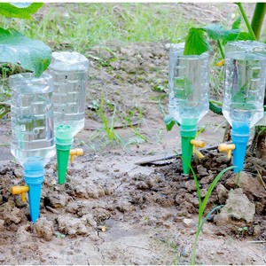 Système d'irrigation goutte-à-goutte automatique pour plantes de jardin avec raccord rapide, matériau PP bleu vert - Product Image 2