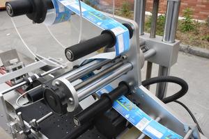 Tự hỗ trợ thép không gỉ Tự động Bag & Brochure máy dán nhãn cho Glass & bao bì giấy độ chính xác cao chai keze - Product Image 6