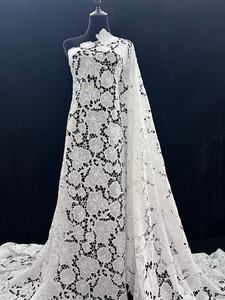 Tessuto in Pizzo Floreale Vintage 100% Poliestere Idrosolubile, Pizzo Traforato Ricamato a Motivi Floreali - Product Image 2