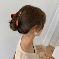 Pinces à cheveux bon marché en gros d'usine griffes de cheveux acryliques transparentes claires 12cm grande pince à griffes pour les femmes