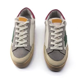 Chaussures de sport décontractées pour femmes, en cuir véritable souple, fabriquées à la main, avec une étoile dorée - Product Image 2