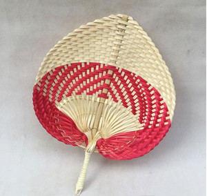 Quạt Tre Trang Trí Nhà Cửa Từ Việt Nam Xuất Khẩu Đáng Tin Cậy - Product Image 2