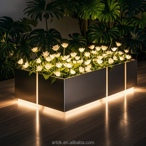 H069 Vaso Moderno in Metallo Antiruggine con Luce LED in Acciaio Inox per Decorazione Esterna di Cortili, Balconi e Spazi Commerciali - Product Image 1