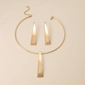 LawStyle hot style light luxury triangle necklace earring set geometric high-end niche minimalist jewelry - Product Image 3
