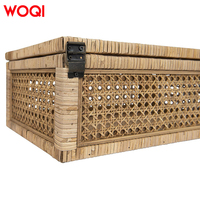 Panier de rangement moderne WOQI en osier, panier à linge en jonc de mer, plateau tressé en rotin avec couvercle en verre transparent, boîte en rotin naturel