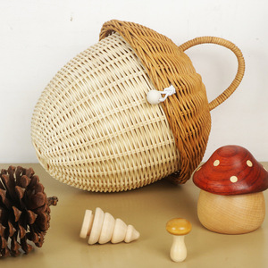 Livraison Gratuite Sac à main Acorn fait main en rotin, osier et paille, boîte de rangement en forme de champignon, <span class=keywords><strong>panier</strong></span> à jouets <span class=keywords><strong>pour</strong></span> enfants, accessoires de photographie tressés - Product Image 4