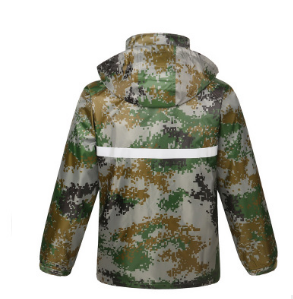 เสื้อกันฝนแบบดั้งเดิม SFE04 สำหรับเป็นของขวัญทางธุรกิจ  แบบ unisex  ระบายอากาศได้ดี  บุผ้าตาข่าย  พร้อมแถบสะท้อนแสง - Product Image 4