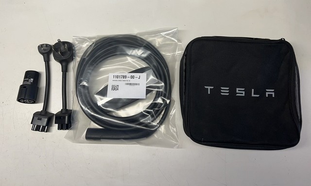 Gen 2 Mobile Connector Bundle Charger Kit w110V, 240V, J1772 adapters