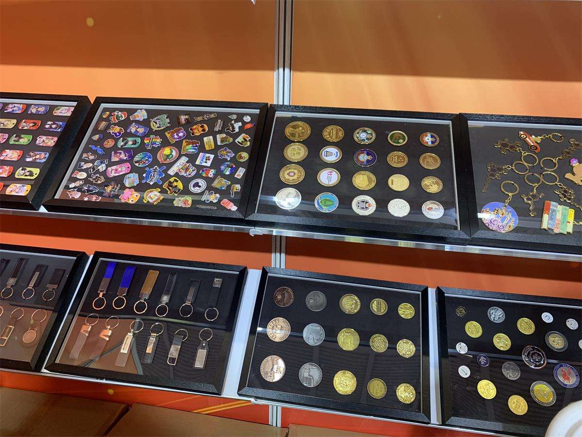 パーティーおもちゃフリップチャレンジメタルコインはいいいえフリッピングチャレンジゲームコイン完璧な記念バッジコレクションおもちゃコイン|  Alibaba.com