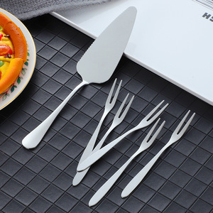 ชุดมีดเค้กสแตนเลสสีทอง 24 ชิ้น พร้อมกล่องของขวัญสำหรับงานวันเกิด - Product Image 4