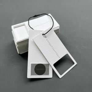 Étiquettes suspendues en papier texturé coton de qualité supérieure avec logo personnalisé - Étiquettes de marque de luxe pour la mode boutique avec logo de marque - Product Image 2