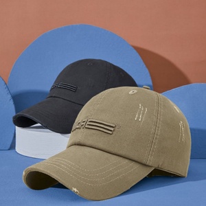 Gorra de Béisbol Personalizable de 6 Paneles para Hombre con Logotipo de Goma - Gorra Impermeable de Alto Rendimiento y Ventilación Cortada con Láser - Product Image 1