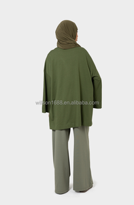 بلوزات ويلسون كاجوال بتصميم مخصص وشعار، قميص قطني محبوك محتشم، عباية، تي شيرت فضفاض مسامي، بلون مميز وتطريز بارز - Product Image 2