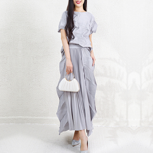Conjunto de Falda y Top Casual de Dos Piezas Miyake, Diseño 2026, Conjunto Irregular de Dos Piezas para Mujer - Product Image 3