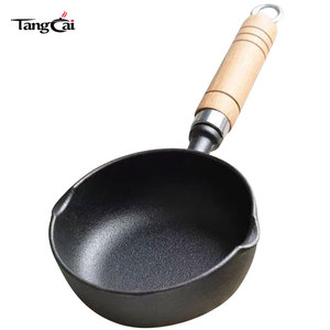 Petite marmite en fonte de 0,6 litre non revêtue  <span class=keywords><strong>Mini</strong></span>-casserole avec manche en bois pour chauffer l'huile, le lait, faire frire des œufs sur plusieurs surfaces  Types de poêles - Product Image 3