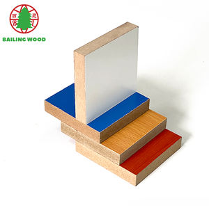 Vente <span class=keywords><strong>en</strong></span> gros <span class=keywords><strong>de</strong></span> panneaux MDF 1220*2440mm, panneaux MDF <span class=keywords><strong>en</strong></span> mélamine blanche <span class=keywords><strong>de</strong></span> 18mm, meilleur <span class=keywords><strong>prix</strong></span> sur le marché étranger - Product Image 4