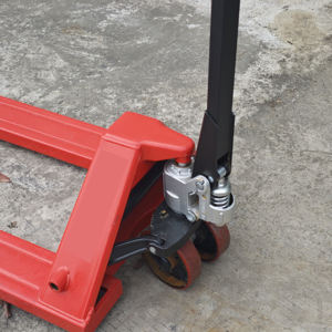 Sıcak satış <span class=keywords><strong>2</strong></span> Ton ağır karbon çelik takviyeli hidrolik asansör PU tekerlekler engebeli arazi ile transpalet - Product Image 2