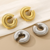 Boucles d'oreilles de déclaration légères de haute qualité évider bijoux plaqués or Clip en acier inoxydable sur boucles d'oreilles