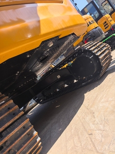 Excavatrice sur chenilles Sany SY75C d'occasion de 7 tonnes, très demandée, en parfait état, avec pompe, boîte de vitesses et moteur Komatsu Caterpillar KOMATGPX - Product Image 4
