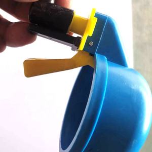 Bebedero de plástico de gran tamaño JIATAI Factory wingnut con taza <span class=keywords><strong>para</strong></span> beber pollo pájaro riego - Product Image 4