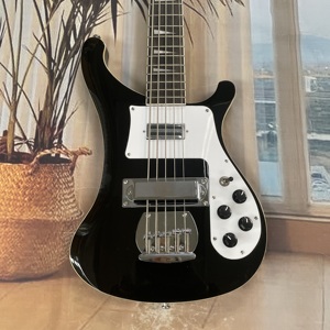 Basso Elettrico Ric Brand 4003 a 5 Corde, Corpo in Mogano, Finitura Nera Lucida, Spedizione Rapida - Product Image 2