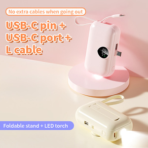 พาวเวอร์แบงค์ขนาด 10000 มิลลิแอมป์ชั่วโมง พร้อมพอร์ต USB-C  หน้าจอแสดงผล  กำลังไฟ 22.5 วัตต์ ชาร์จเร็ว  สายชาร์จในตัว  ไฟฉาย  และที่วางโทรศัพท์ - Product Image 2